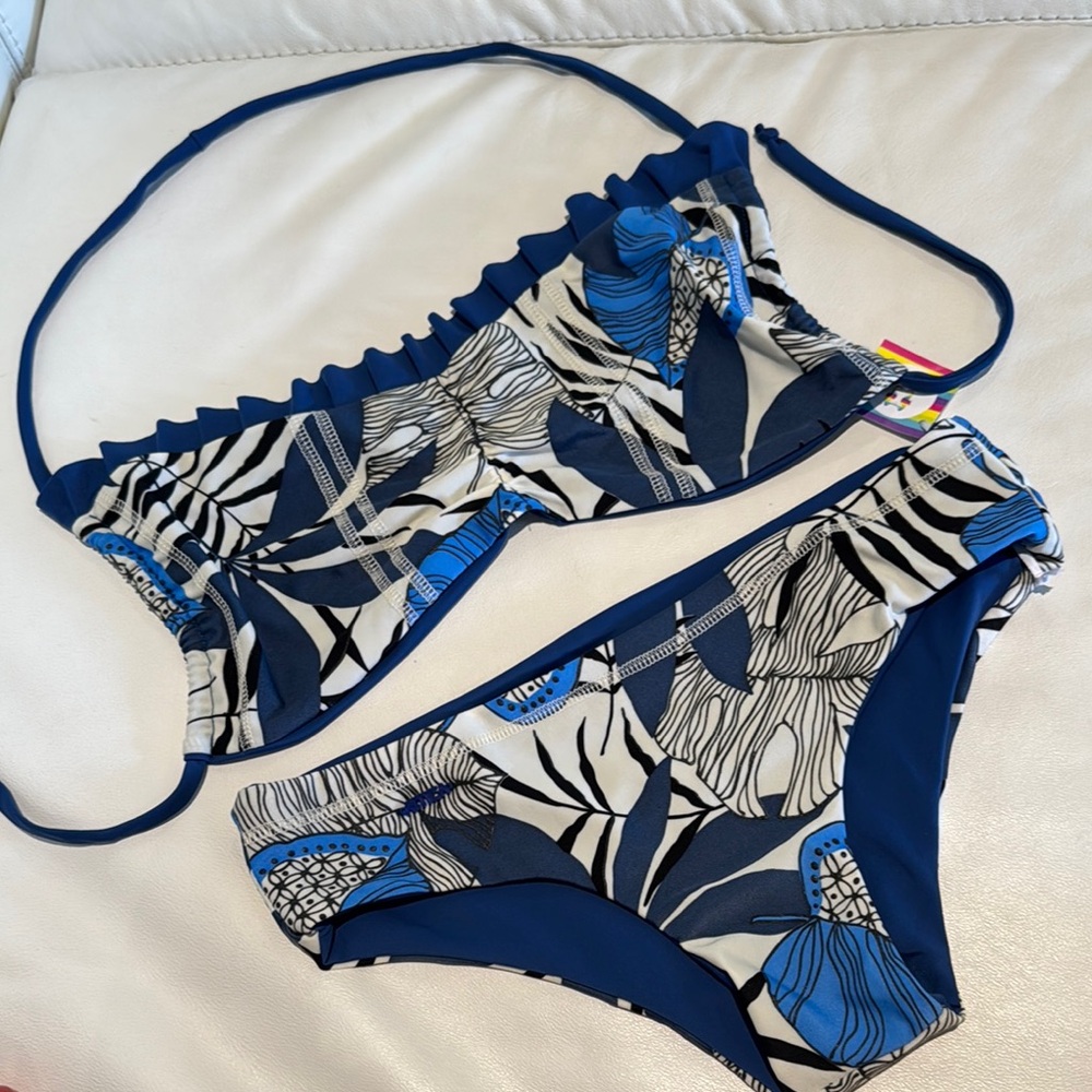 Women small reversible Blue and White Patterned tropical palms Bikini Set